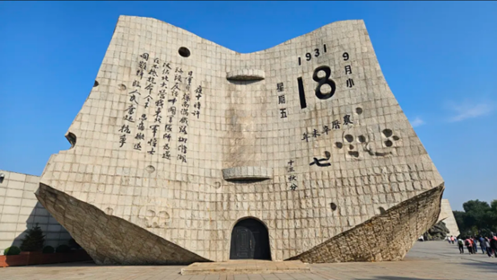 1758193093281487.png 图片1.png